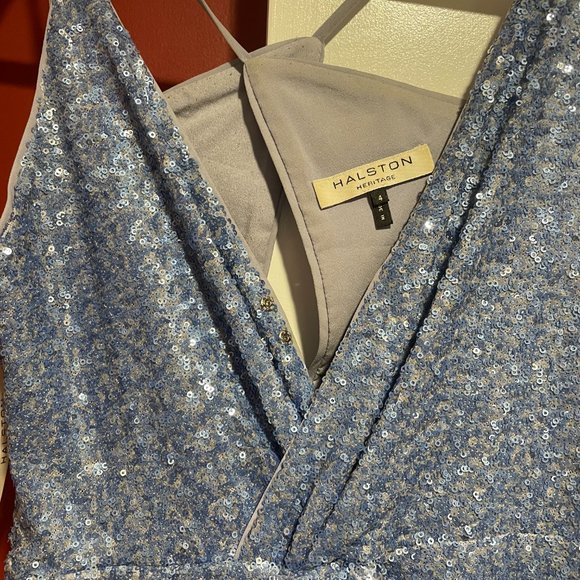Halston Cross front Sequined Gown with Keyhole Back Size 4 (Excellent Condition) - Picture 3 of 5